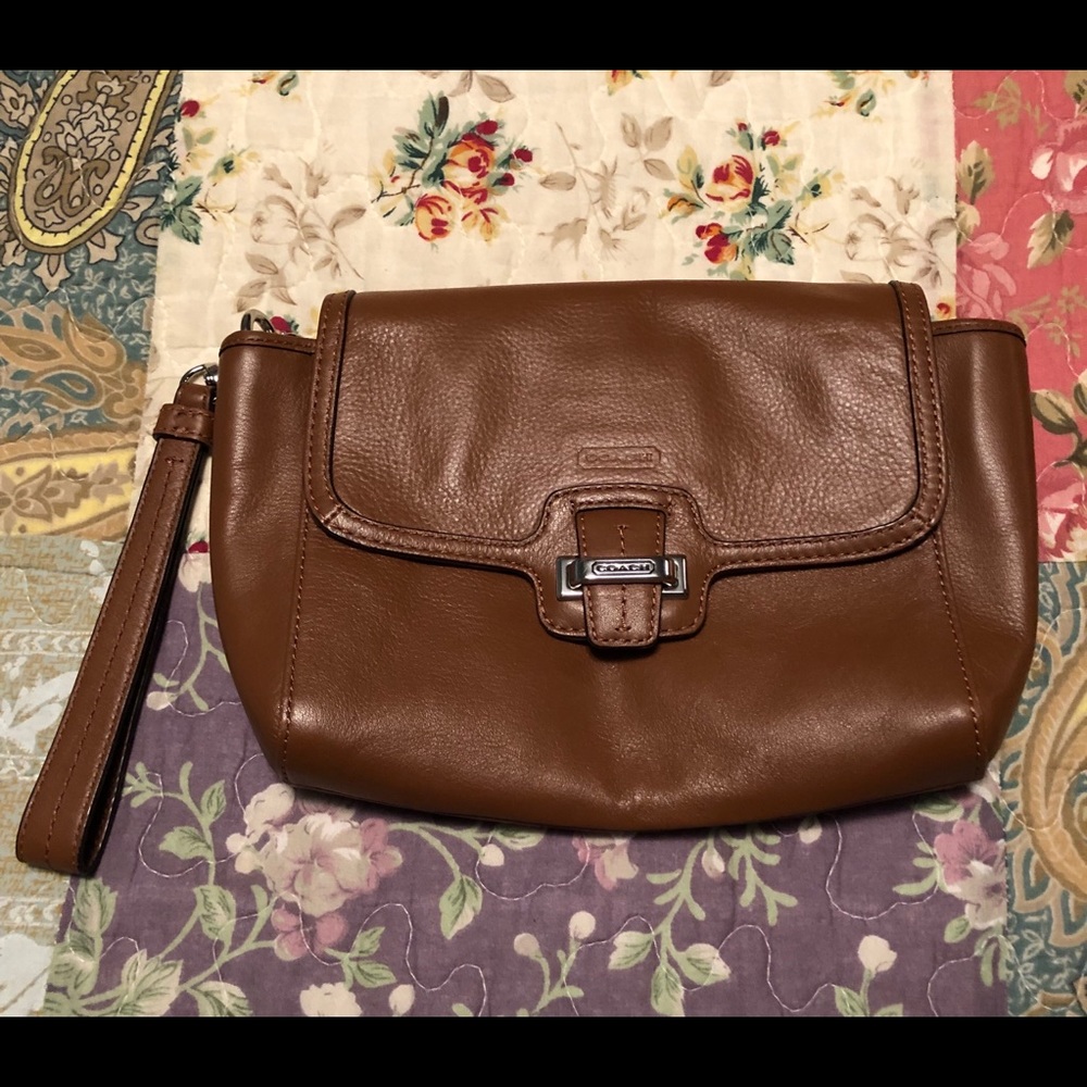 🔥🦄💐Coach Wristlet